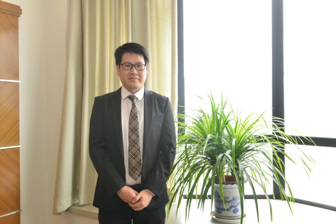 陈骥.jpg 陈骥.jpg